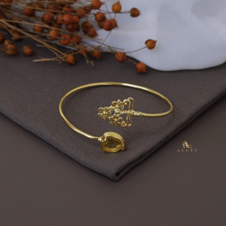 Glovia 3 Flower Glossy Bangle