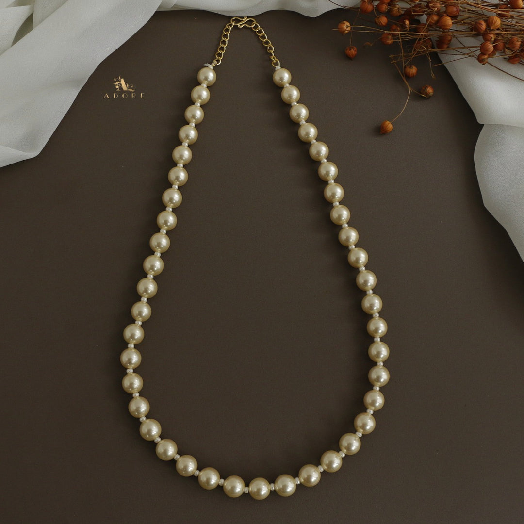 Venisha One Layer Pearl Neckpiece