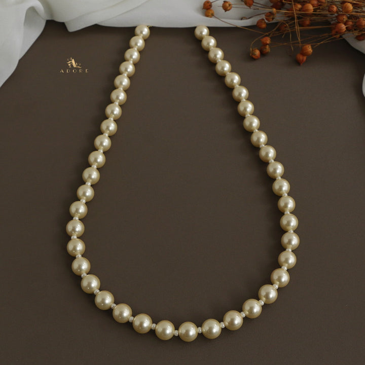 Venisha One Layer Pearl Neckpiece