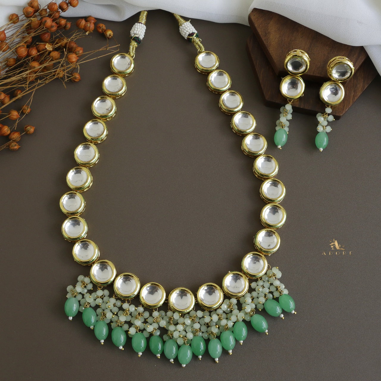Aranmayi Kundan Neckpiece With Earring