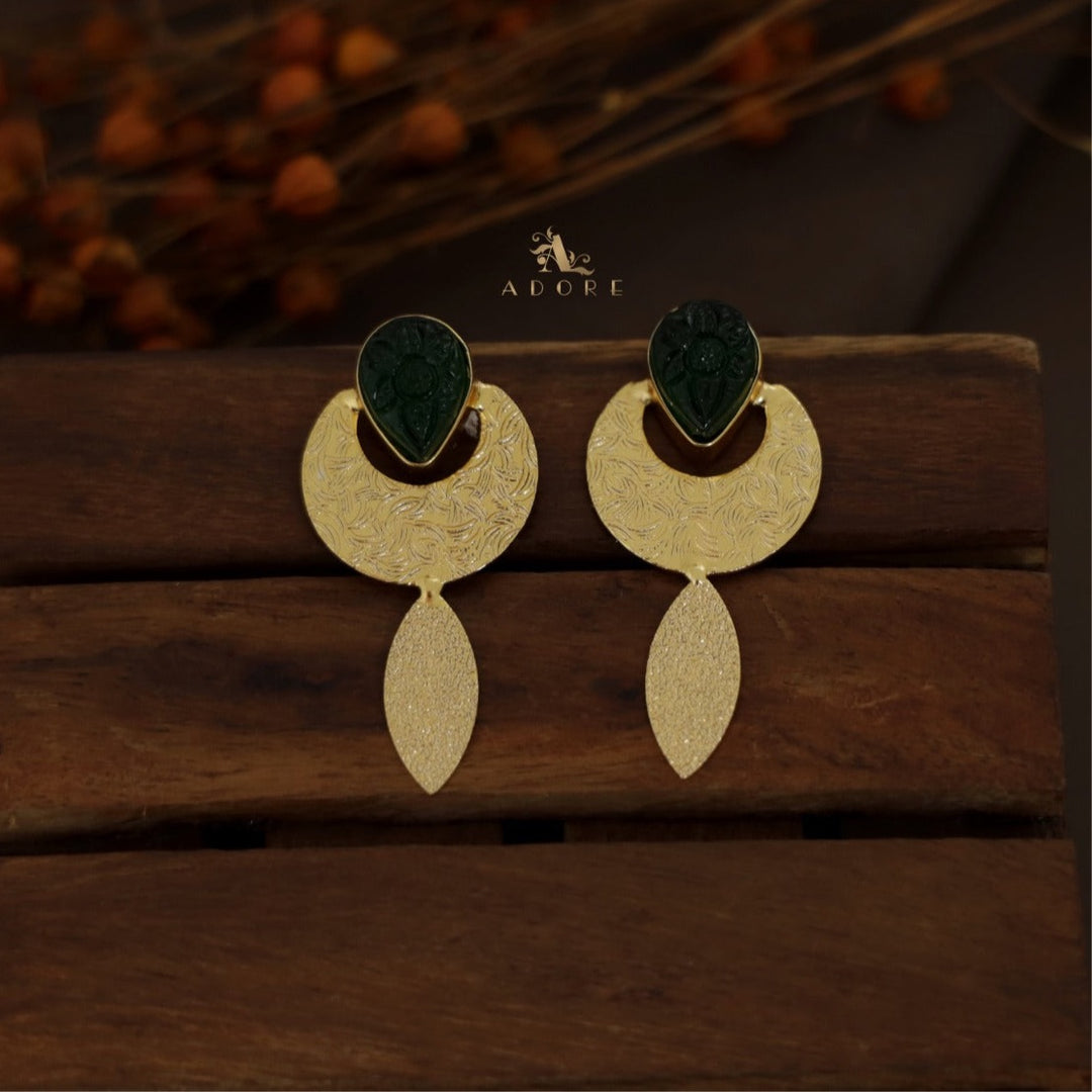 Jasvia Carved Earring