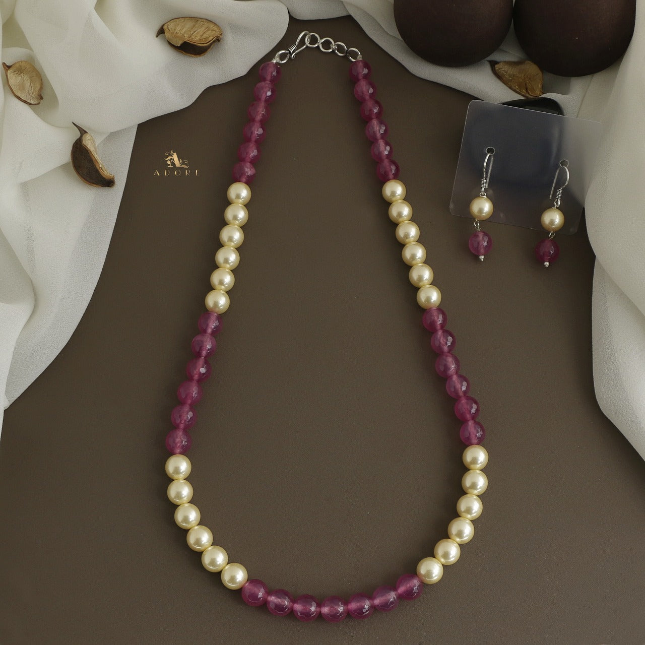 Orbia Pearl Single Layer Neckpiece With Earring