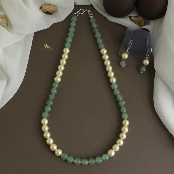 Orbia Pearl Single Layer Neckpiece With Earring