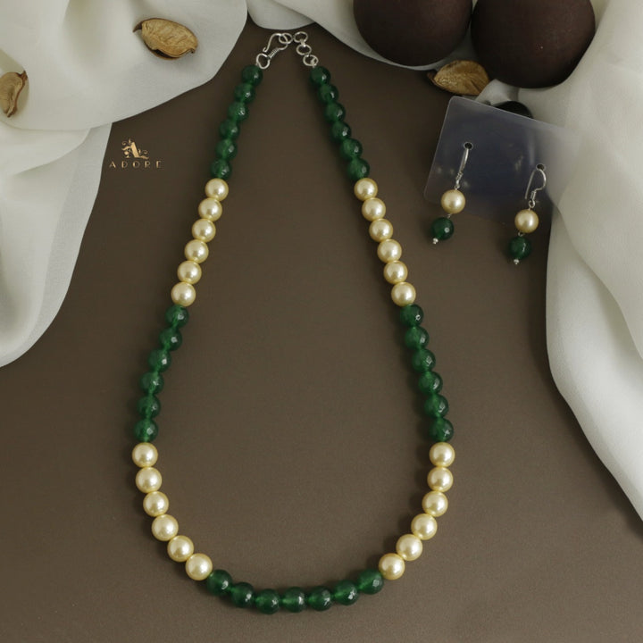 Orbia Pearl Single Layer Neckpiece With Earring