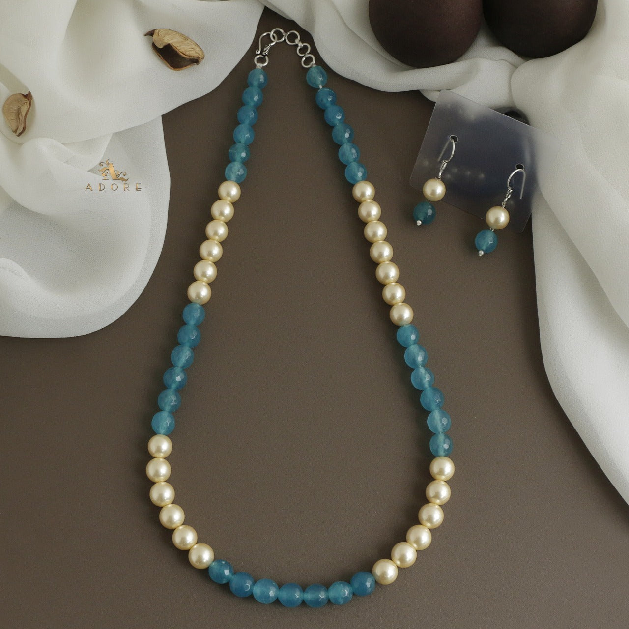 Orbia Pearl Single Layer Neckpiece With Earring