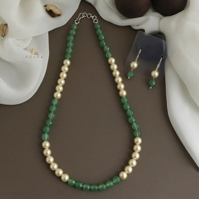 Orbia Pearl Single Layer Neckpiece With Earring