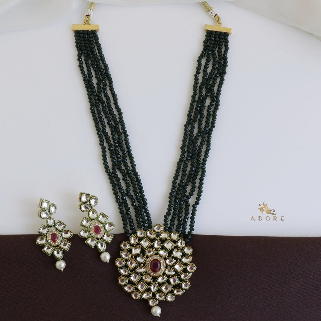 Rigveya Kundan Neckpiece With Earring