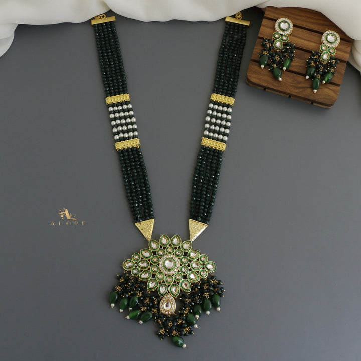 Parinaaz Kundan Neckpiece With Earring
