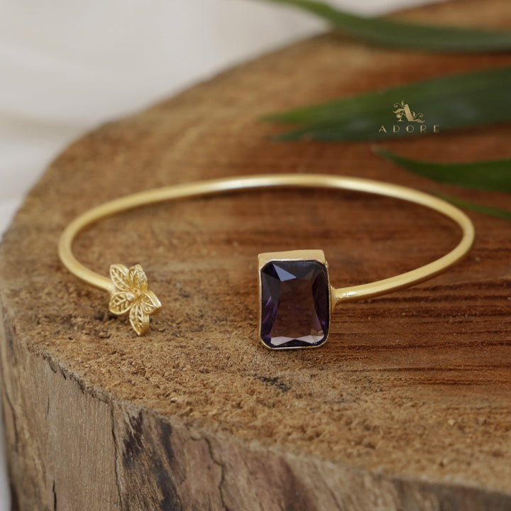Narvia Flower And Rectangle Glossy Bangle
