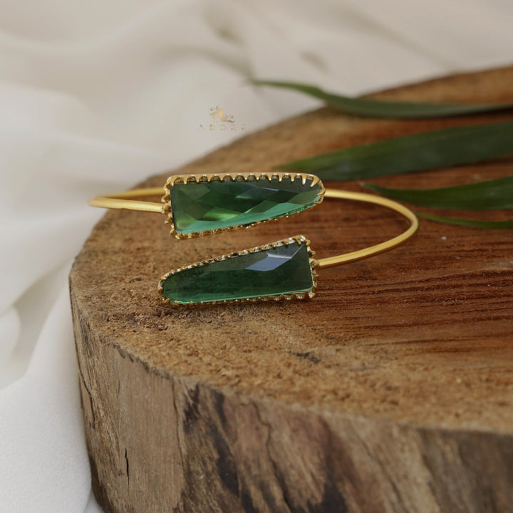 Nysa Glossy Teeth Bangle