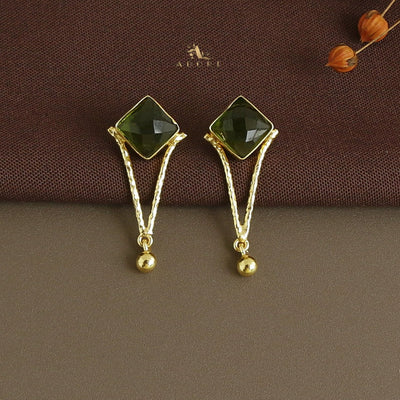 Tezia Glossy Diamond Earring
