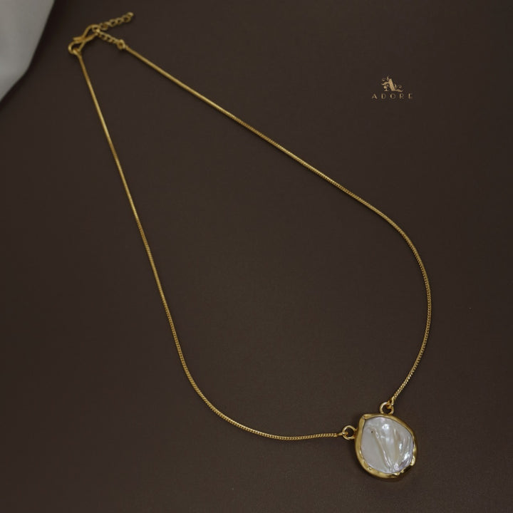 Hallie Golden Baroque Neckpiece
