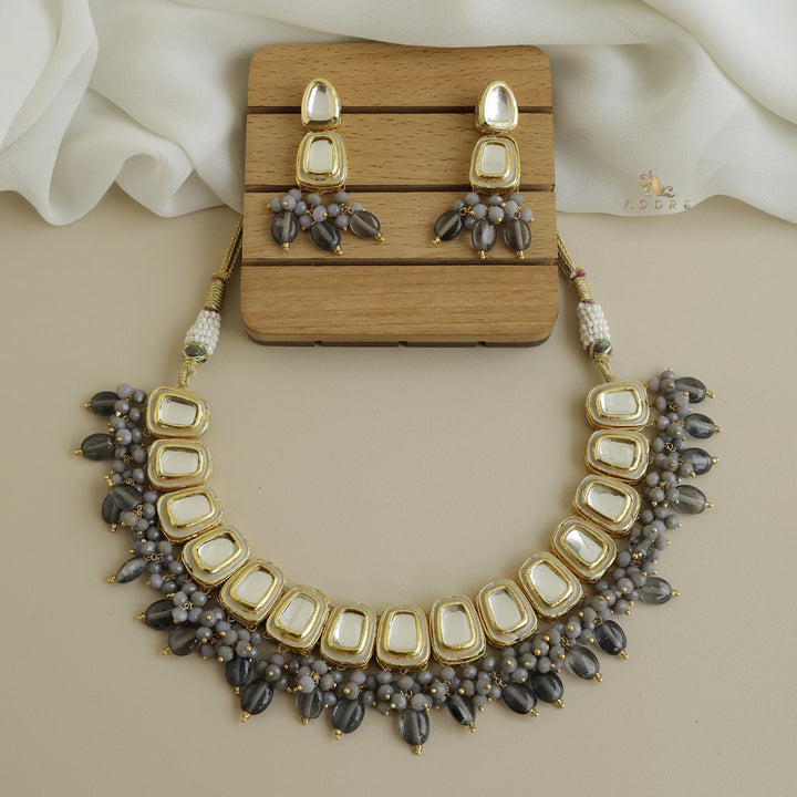 Shivaprabha Kundan Neckpiece With Earring