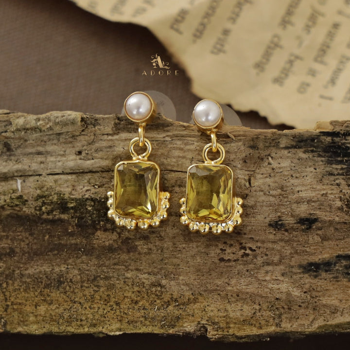 Riba Rectangle Glossy Pearl Earring