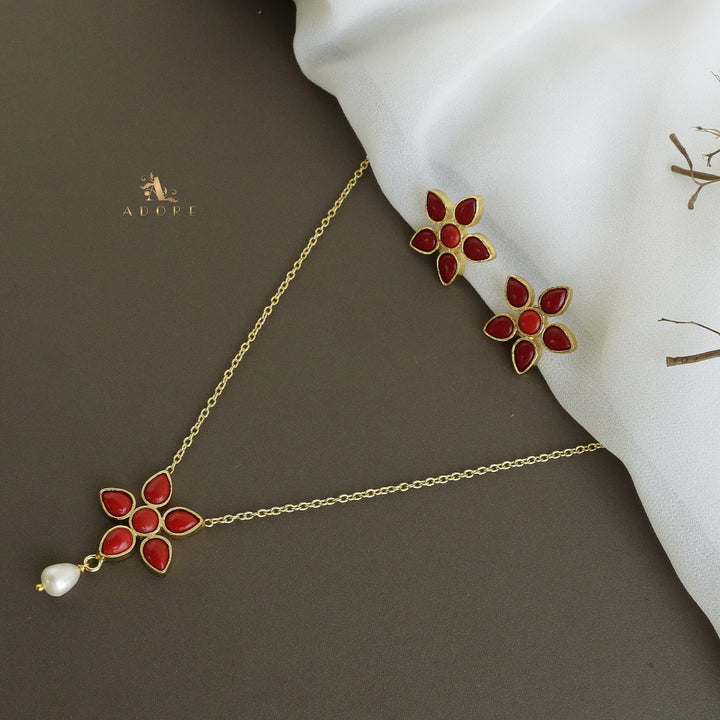 Floral Neckpiece With Stud