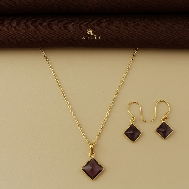 Alyvia Diamond Glossy Neckpiece With Drop