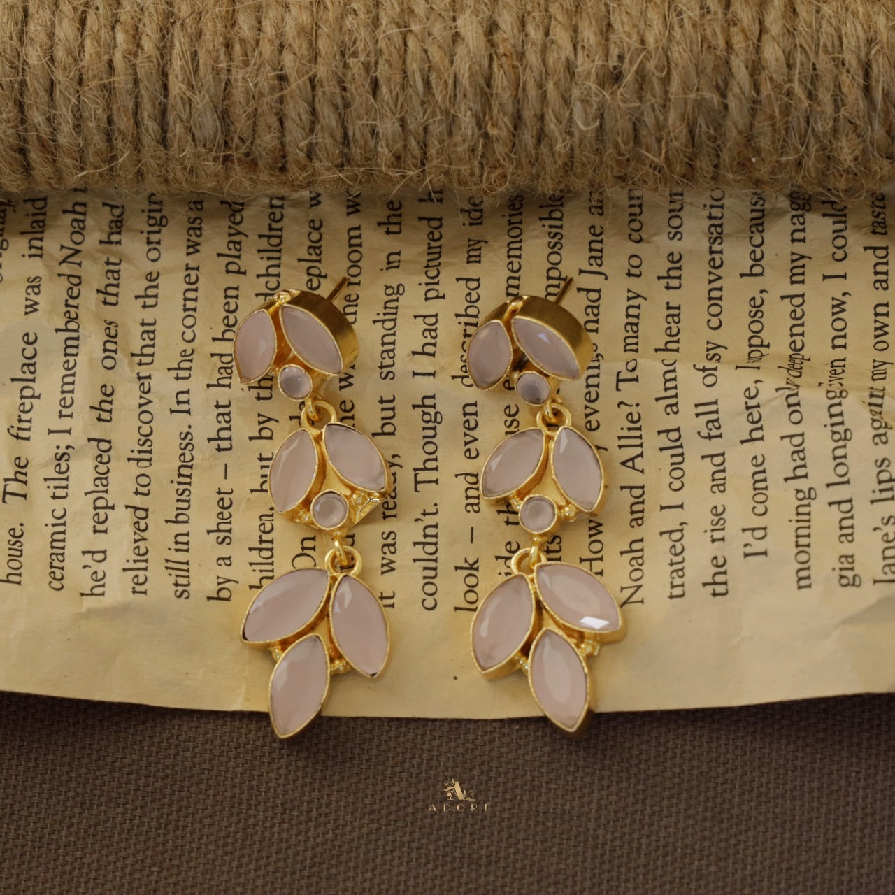 Lovlea Leafy Glossy Earring
