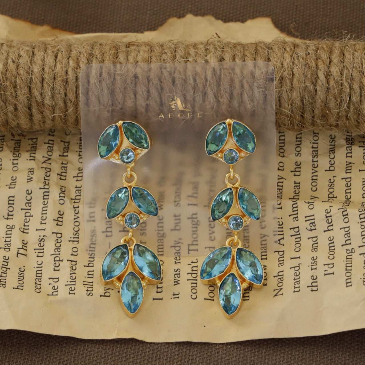 Lovlea Leafy Glossy Earring