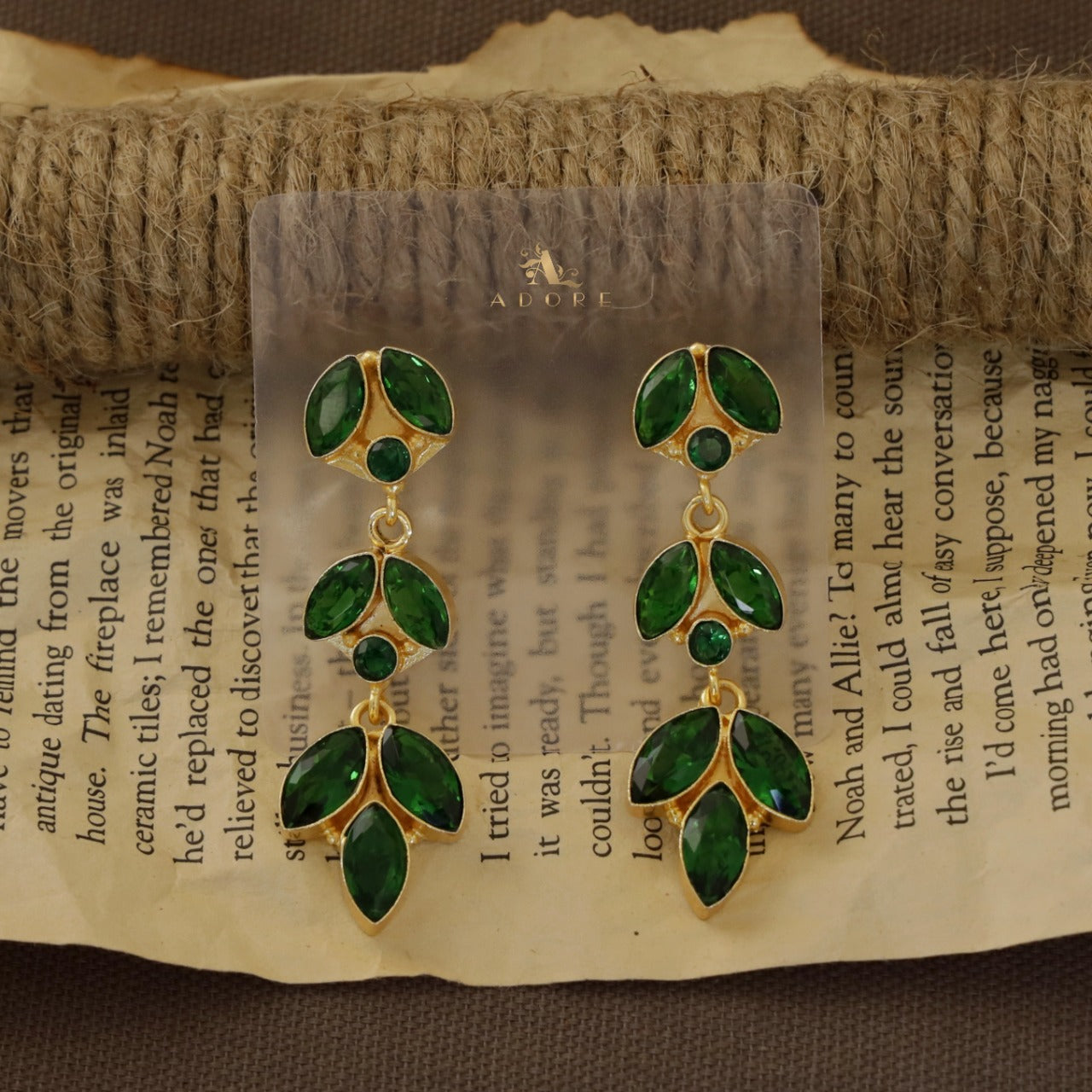 Lovlea Leafy Glossy Earring