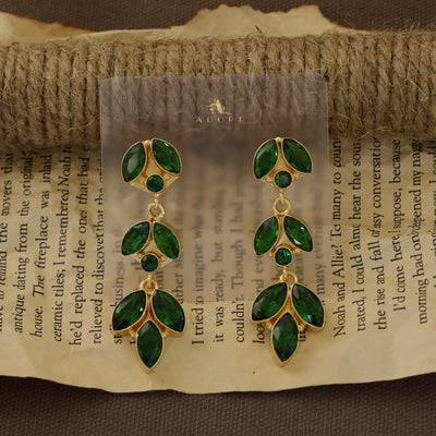 Lovlea Leafy Glossy Earring