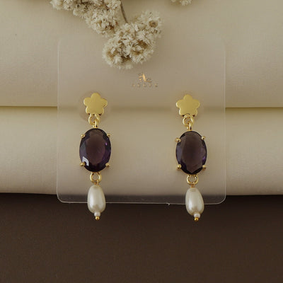 Overia Glossy Pearl Earring