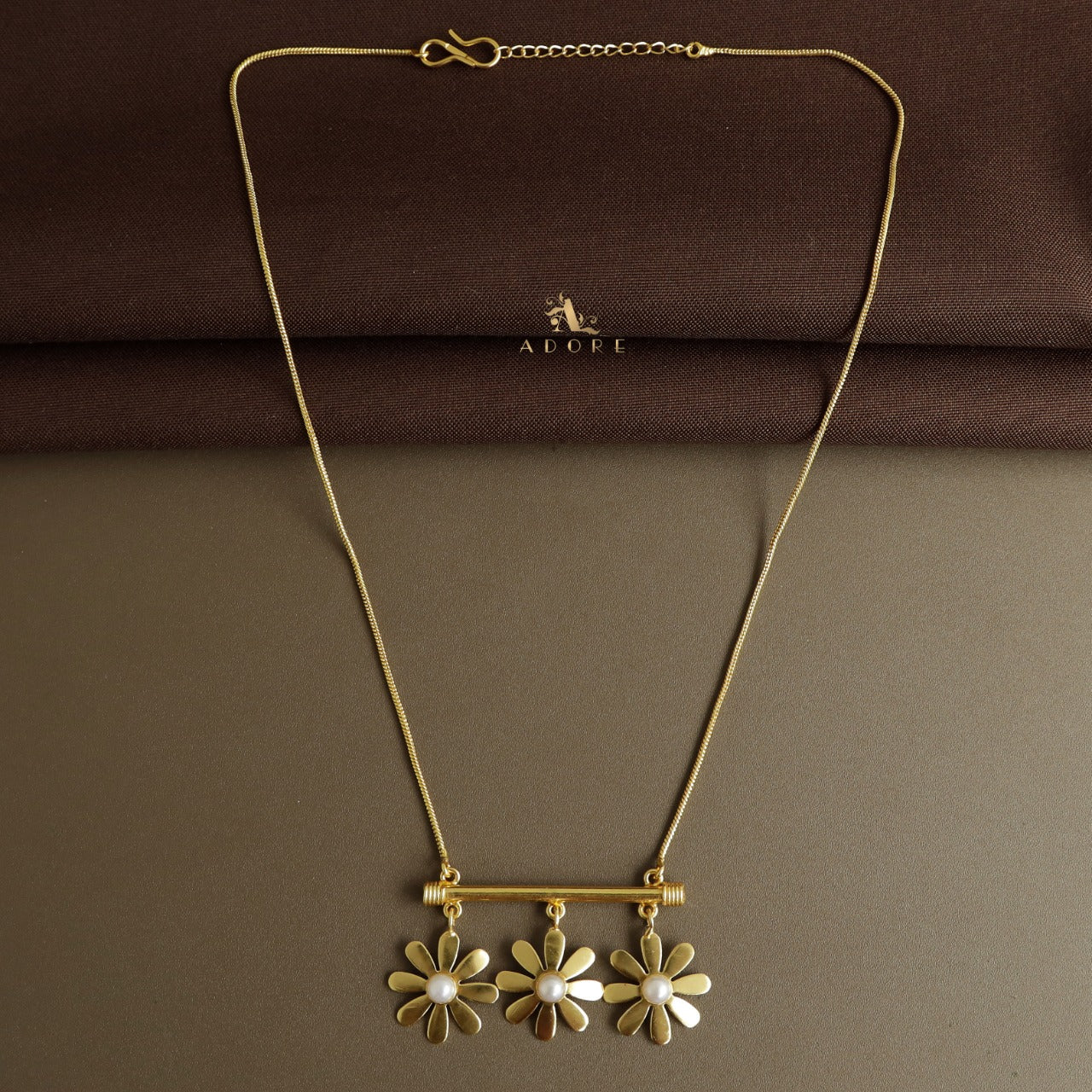 Midhila Flower Stick Pearl Neckpiece
