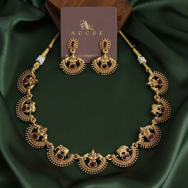 Gajavanthi Neckpiece With Earring