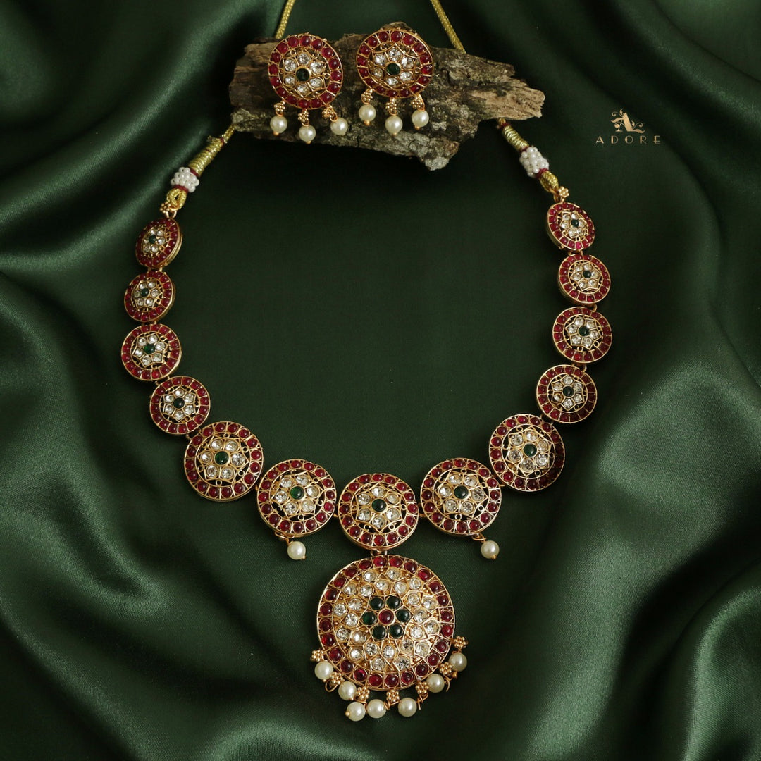 Dhakshina Neckpiece With Earring
