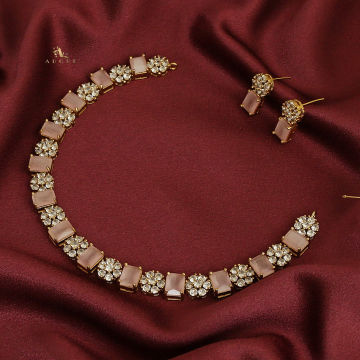 Rishabha Neckpiece With Earring
