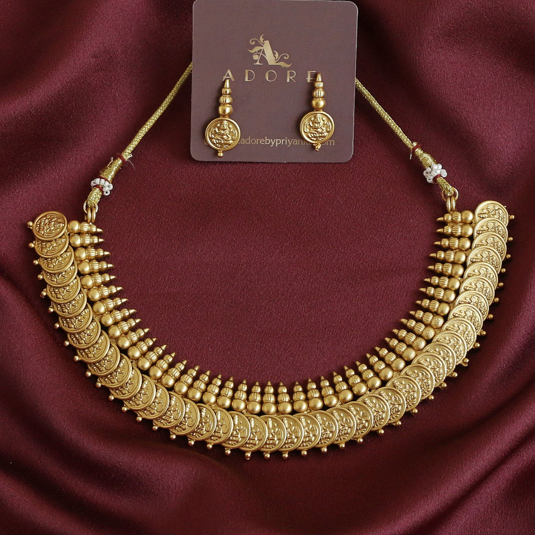 Swaroopika Kashi Neckpiece With Earring