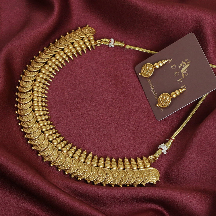 Swaroopika Kashi Neckpiece With Earring