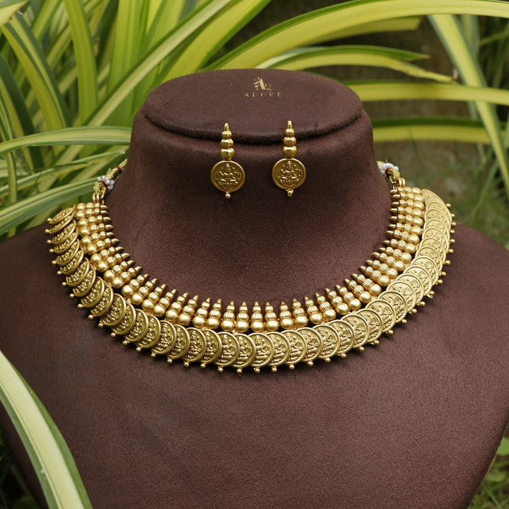 Swaroopika Kashi Neckpiece With Earring