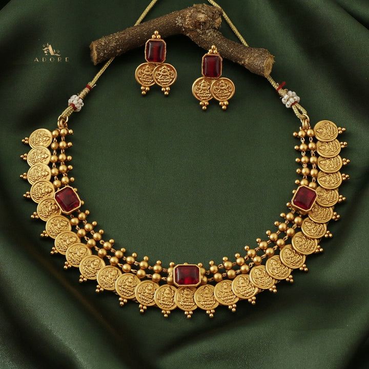 Sumantra Kashi Neckpiece With Earring