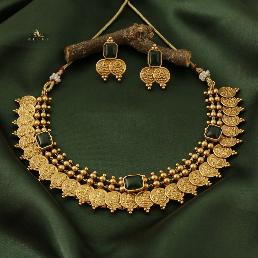 Sumantra Kashi Neckpiece With Earring