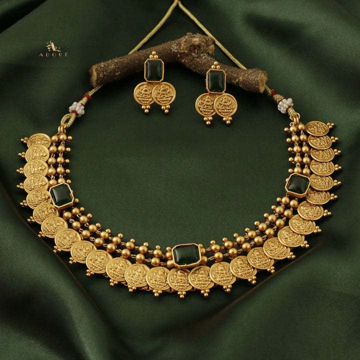 Sumantra Kashi Neckpiece With Earring