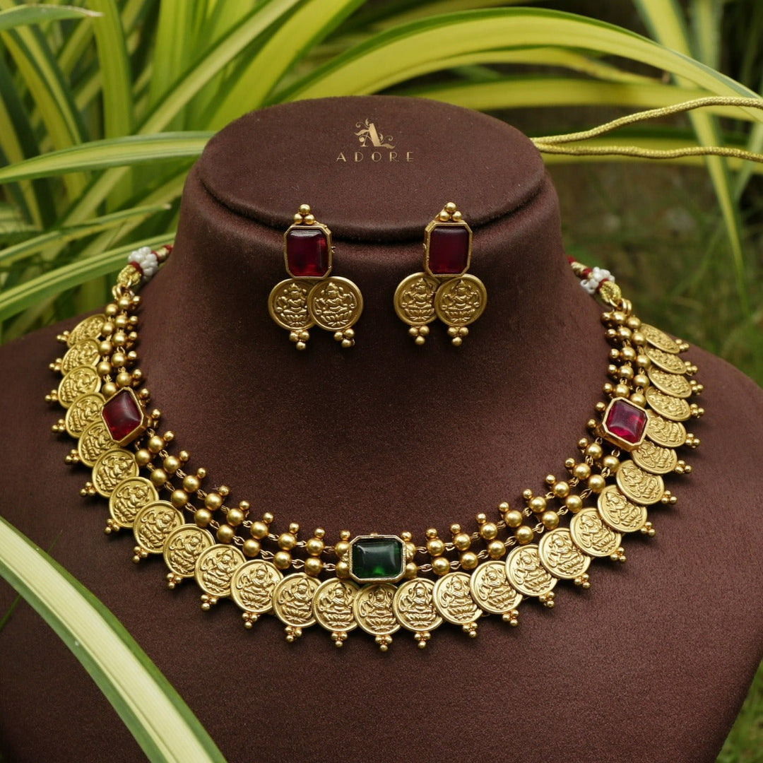 Sumantra Kashi Neckpiece With Earring