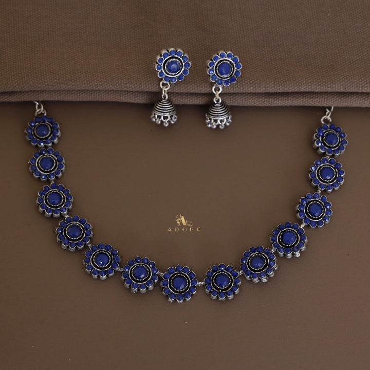 Hemanta Flower Neckpiece With Earring
