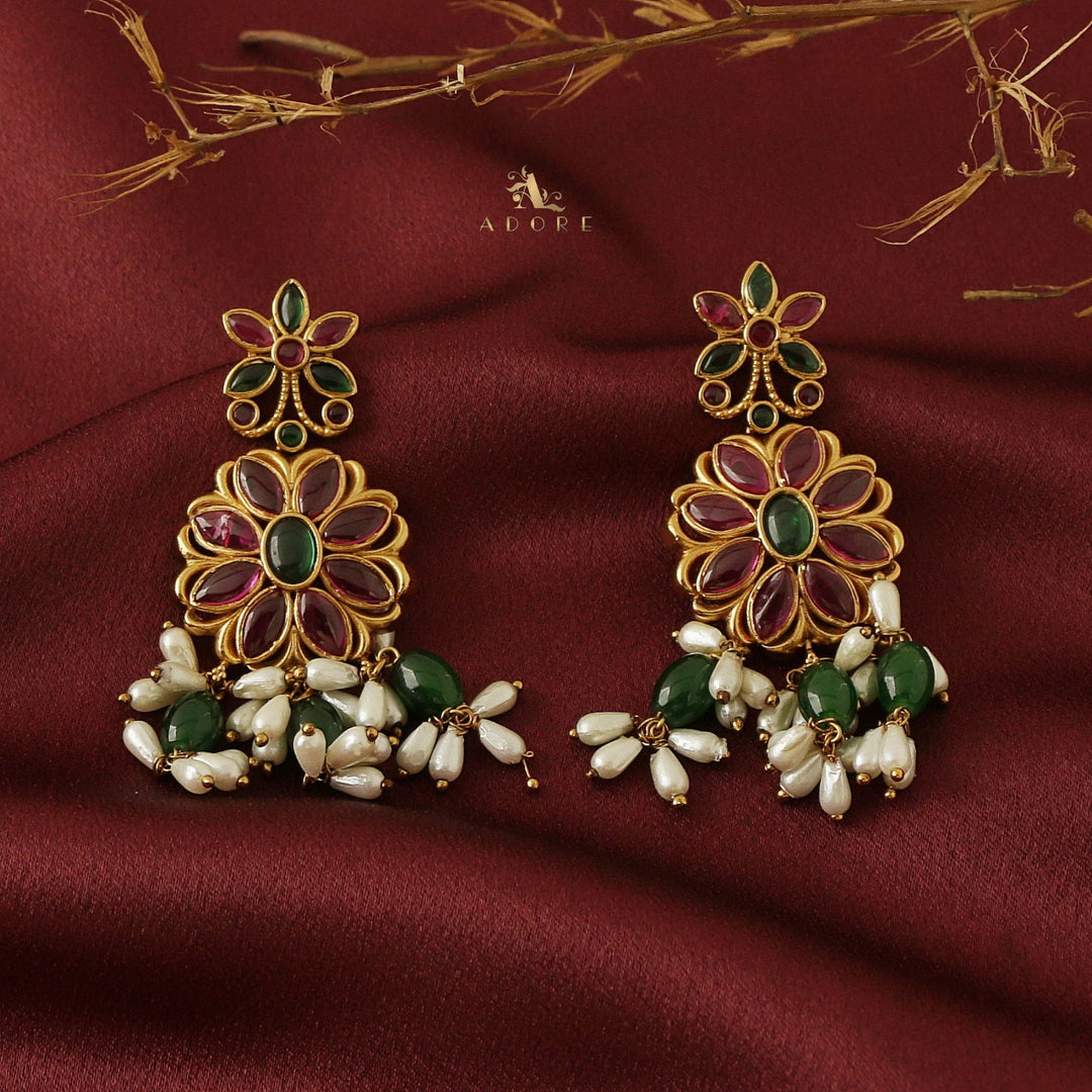 Neeraga Choker With Earring