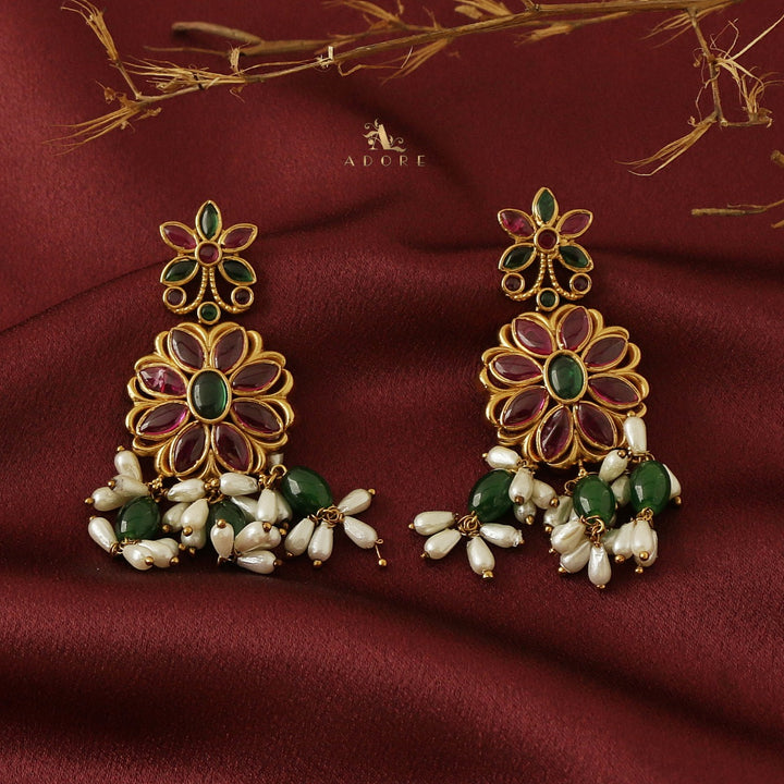 Neeraga Choker With Earring