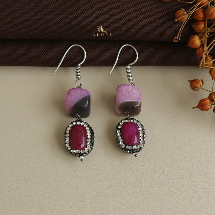 Inez Neckpiece With Drop