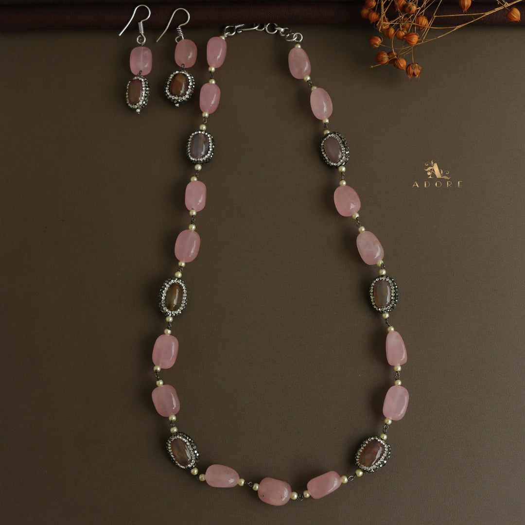 Inez Neckpiece With Drop