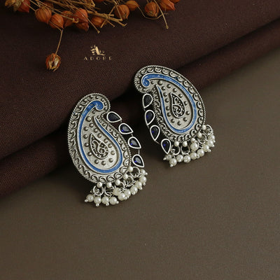 Vidhupa Pearl Earring
