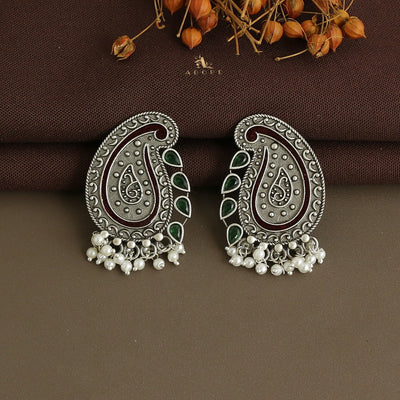 Vidhupa Pearl Earring