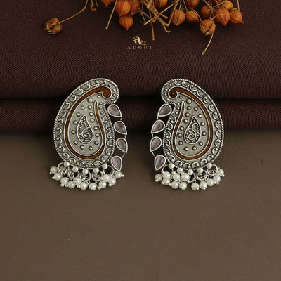 Vidhupa Pearl Earring