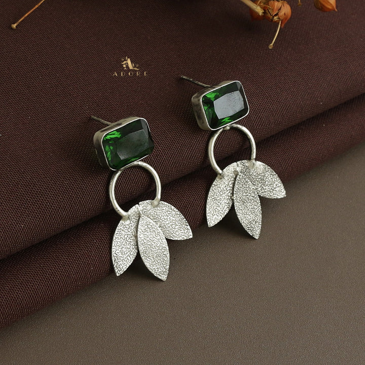 Zaima 3 Leaf Earring