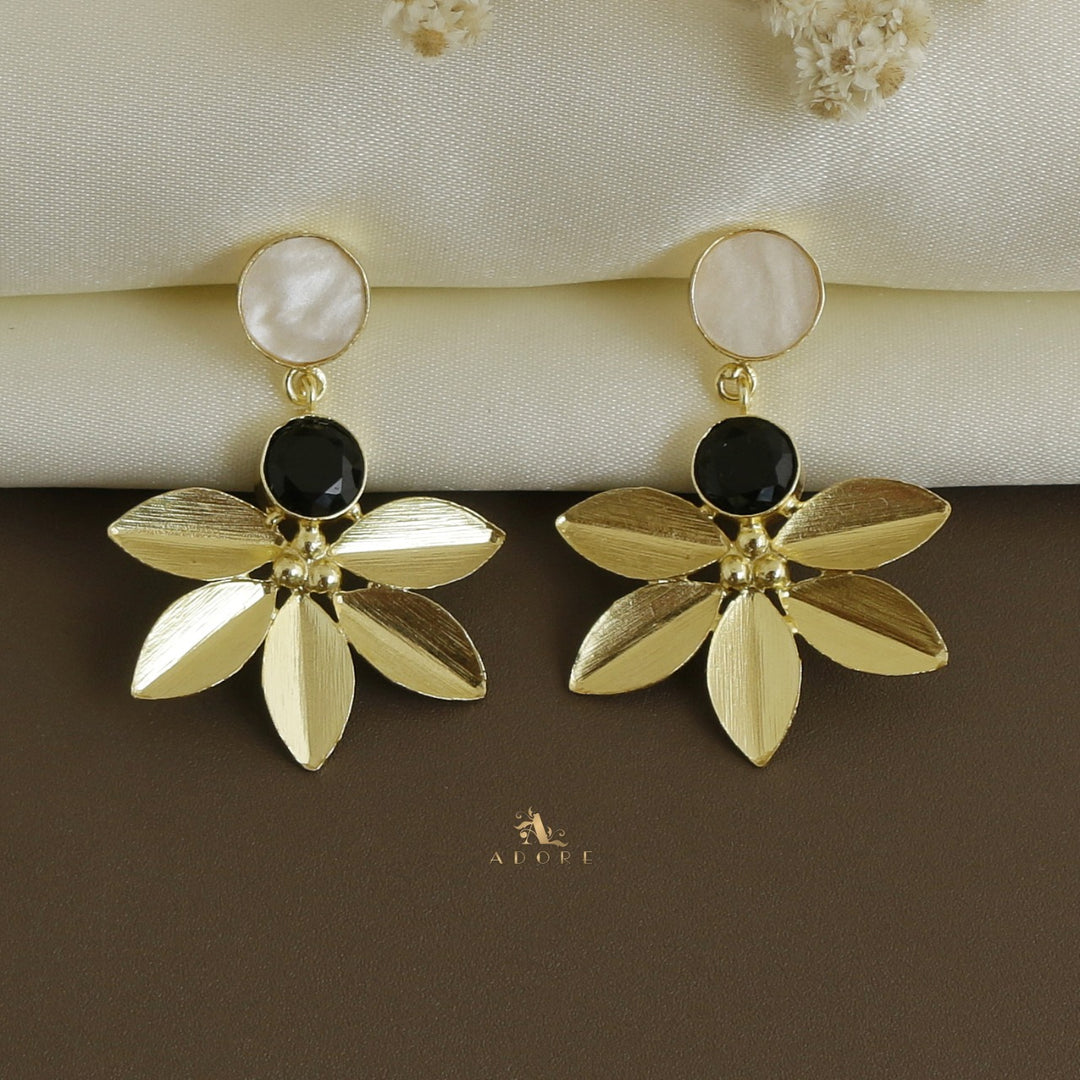 5 Fold Leafy MOP Earring