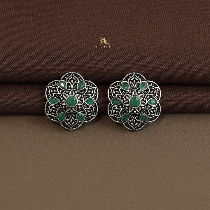 Vance Choker With Earring