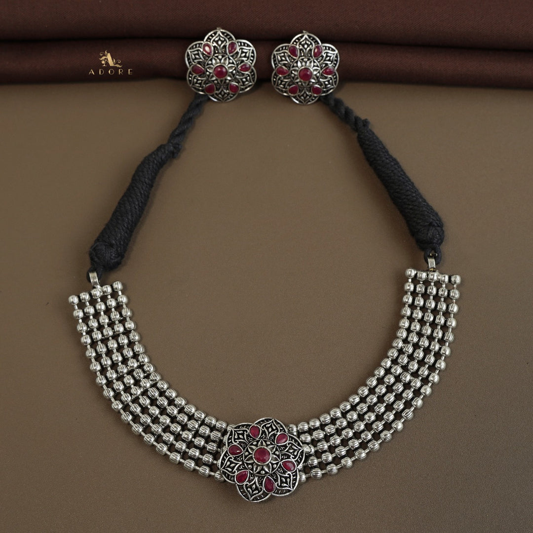 Vance Choker With Earring