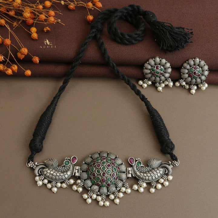 Swara Choker With Earring