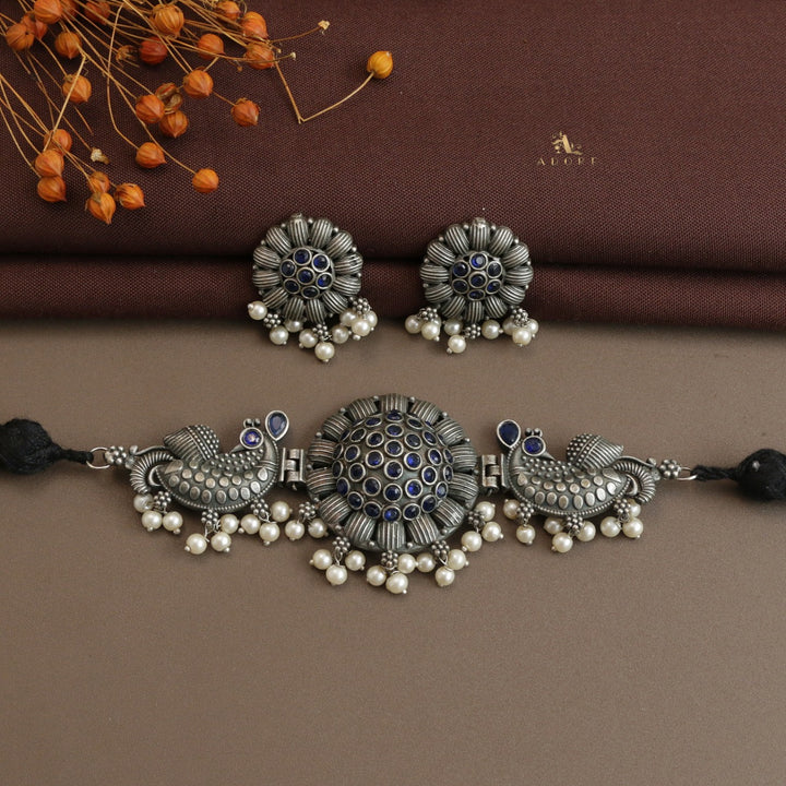 Swara Choker With Earring